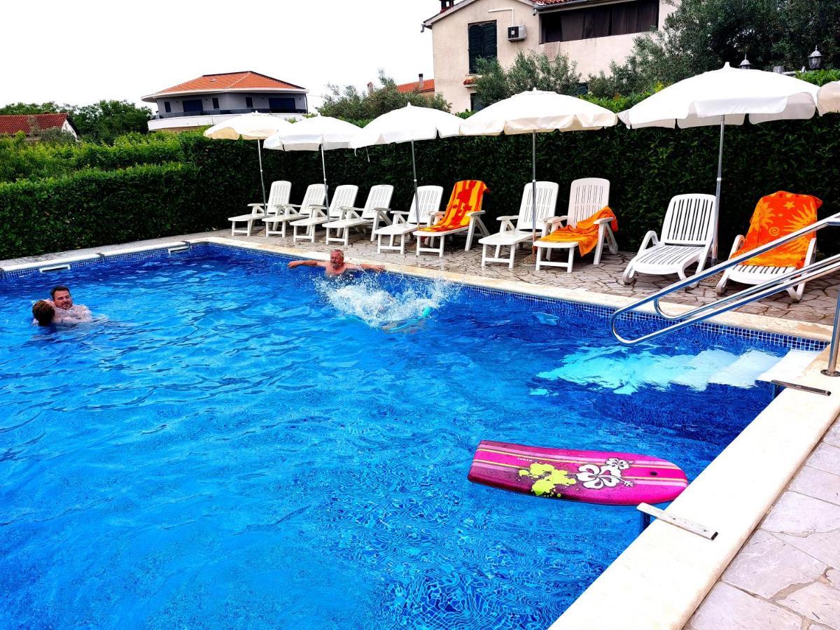 קאנפאנאר Apartments Baksa מראה חיצוני תמונה