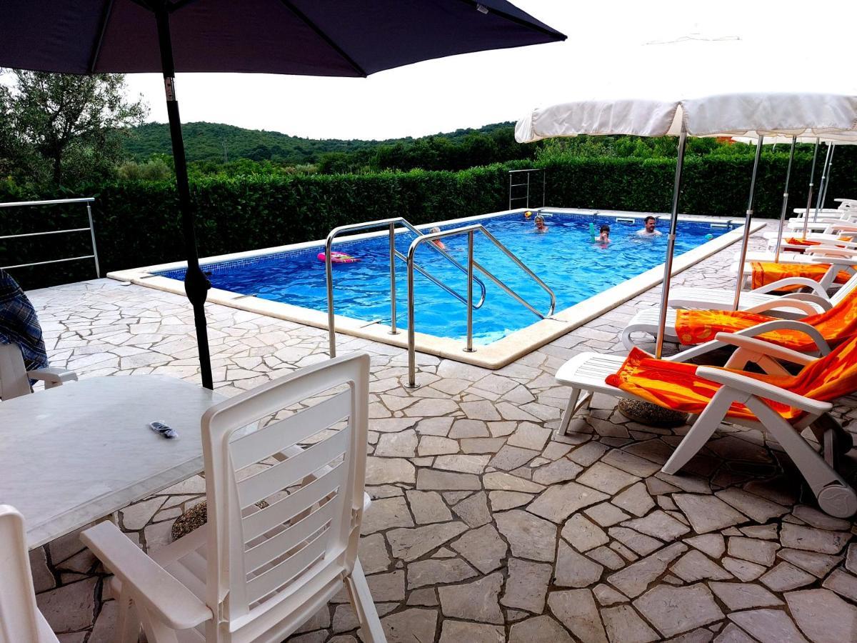 קאנפאנאר Apartments Baksa מראה חיצוני תמונה