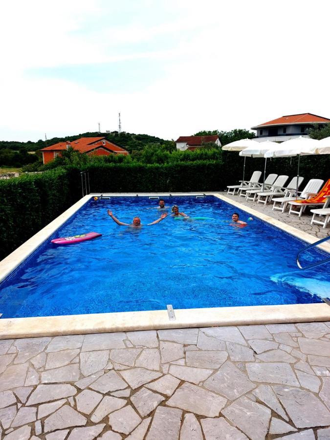 קאנפאנאר Apartments Baksa מראה חיצוני תמונה